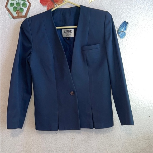 Navy Blue Tailored Blazer with Notched Lapels - Picture 1 of 8